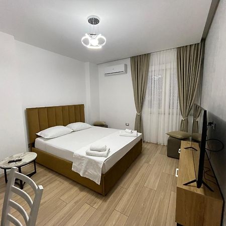Studio City Center Tirana Buitenkant foto